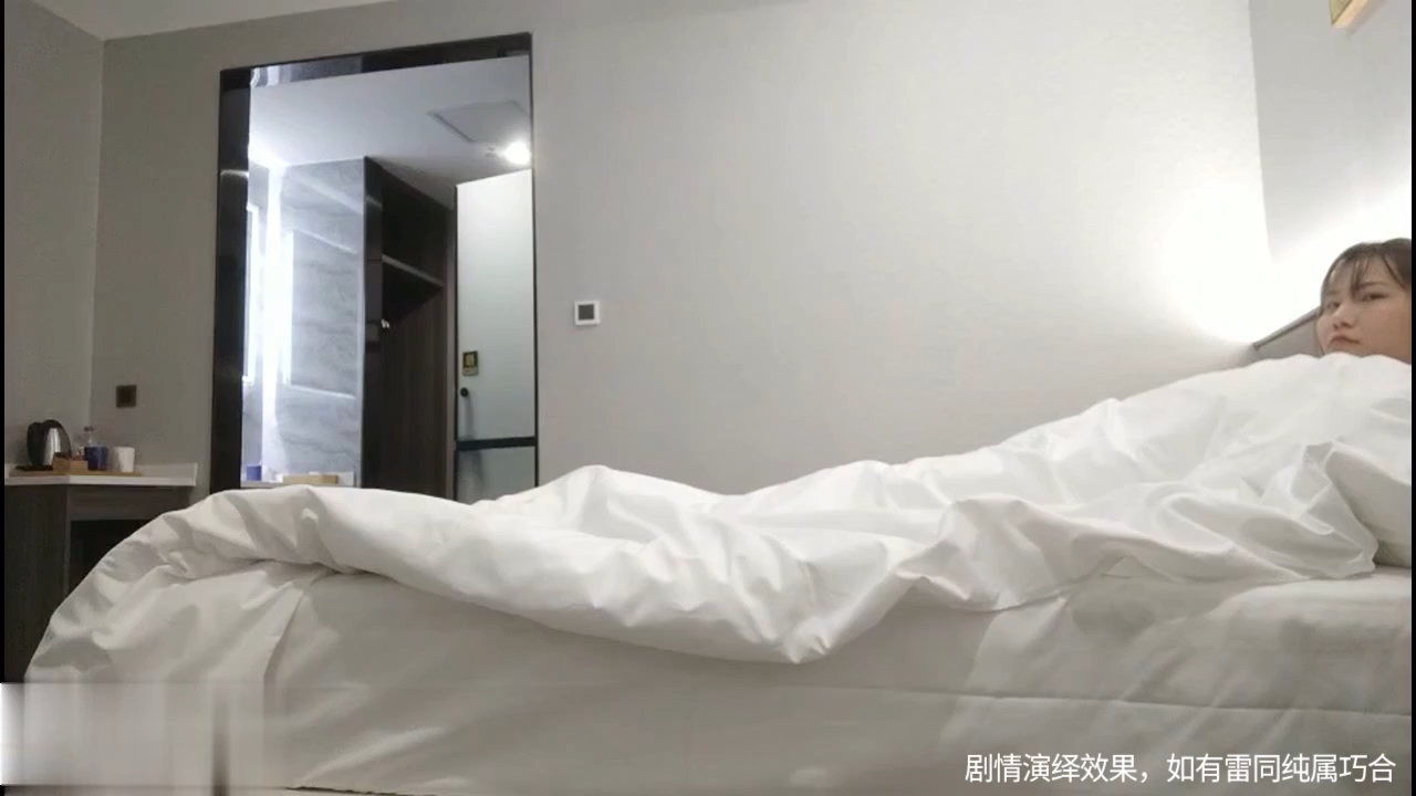极品男人不爱操逼爱按摩，化身技师给少妇推拿正骨